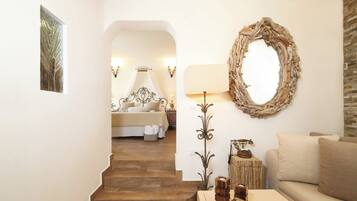 Svit - havsutsikt | VÀrdeförvaringsskÄp pÄ rummet, skrivbord och ljudisolering