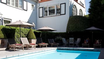 Außenpool (je nach Saison geöffnet)