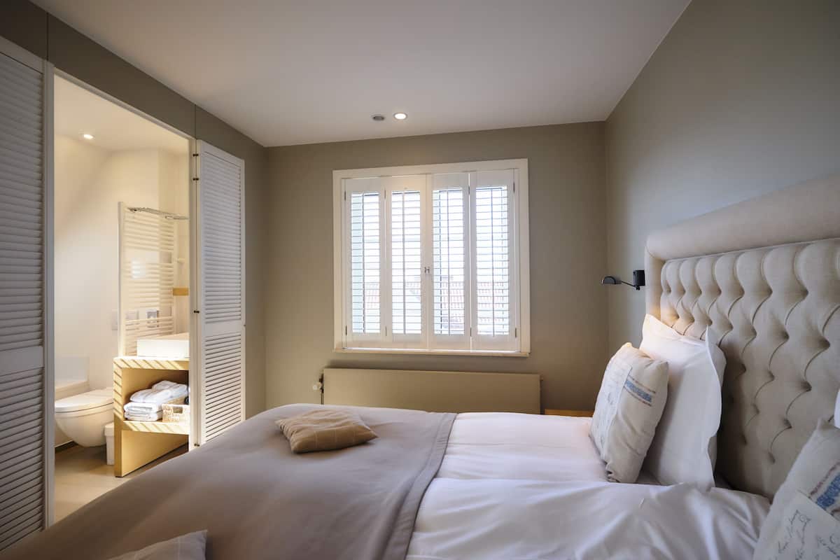junior suite | premium bedding, down duvets, minibar, in-room safe