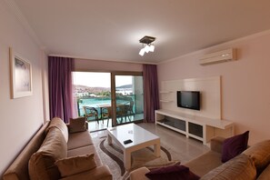 公寓, 2 间卧室, 花园景观 | 客房内保险箱、笔记本电脑工作区、熨斗/熨衣板、免费婴儿床