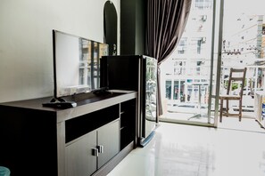 Deluxe Room | In-room safe, rollaway beds, free WiFi - Happy Fish Guesthouse (Patong)