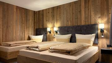 Panorama Suite 308 | Cofres nos quartos, Wi-Fi de cortesia, roupa de cama