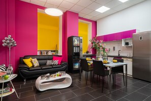 Coffee shop - Absynt Hostel (Wroclaw)