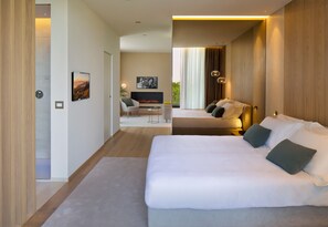 Minibar, in-room safe, individually furnished, desk - Hotel Terme Neroniane (Montegrotto Terme)