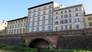 Unclassified image, 3 of 85, button - Family Apartments Rinascimento Palace (Florence)