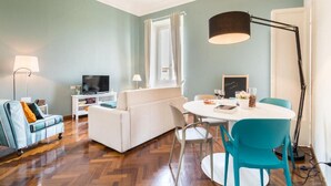 Unclassified image, 4 of 85, button - Family Apartments Rinascimento Palace (Florence)