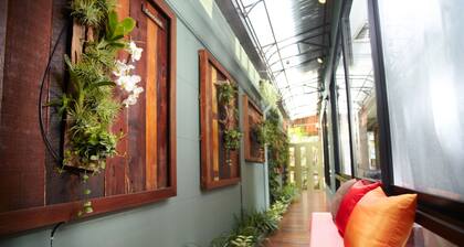 Super OYO 484 Pannee Residence Khaosan (Sha Plus)