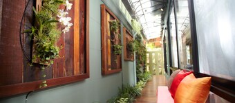 Super OYO 484 Pannee Residence Khaosan (Sha Plus)