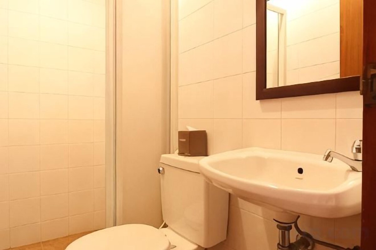 Baño | Ducha, toallas, jabón y champú