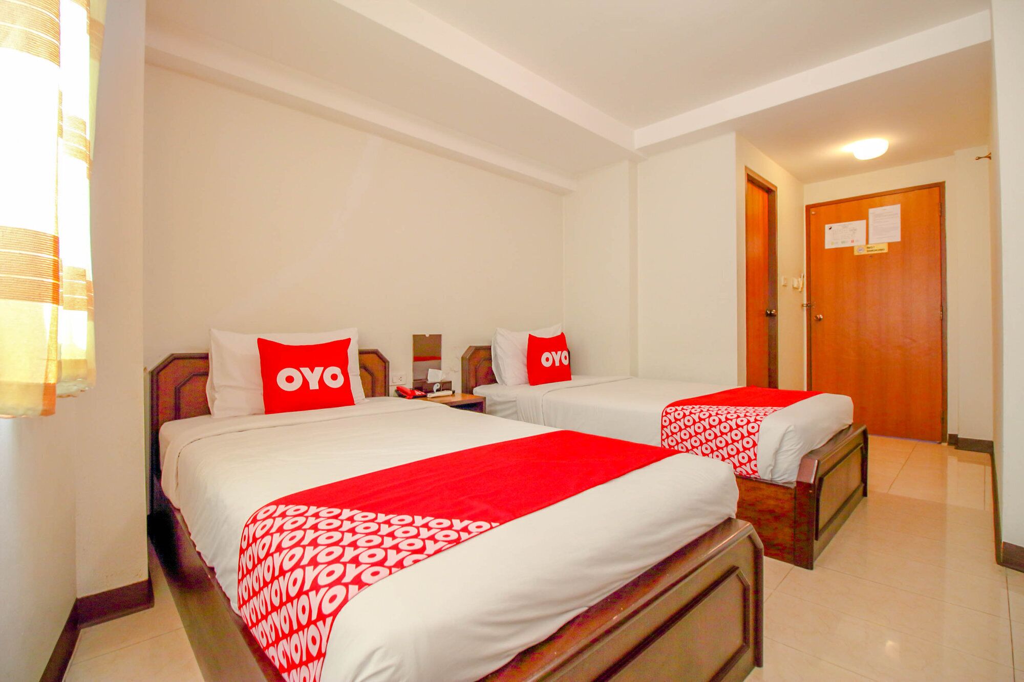 Superior Twin Room | Desk, free WiFi, bed sheets