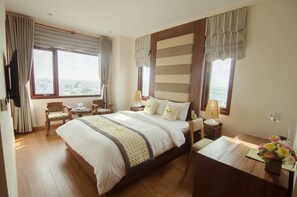 Superior-Doppelzimmer | Minibar, Zimmersafe, individuell eingerichtet, Schreibtisch