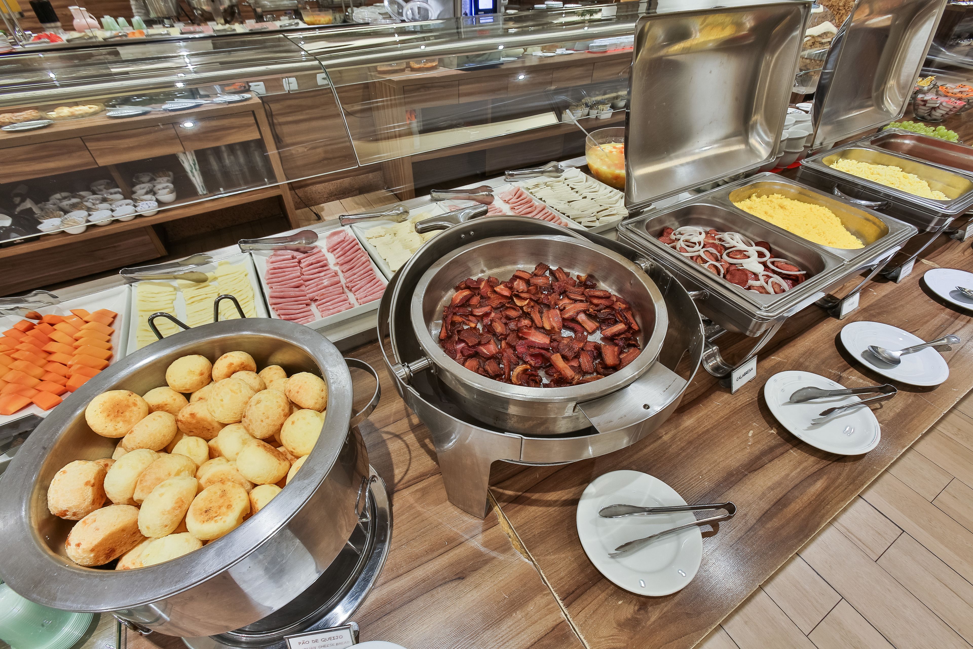 daily buffet breakfast (brl 40.00 per person)