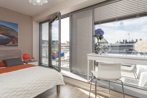 Iron/ironing board, free cots/infant beds, free WiFi, bed sheets - Absynt Apartments Old Town Deluxe (Wroclaw)