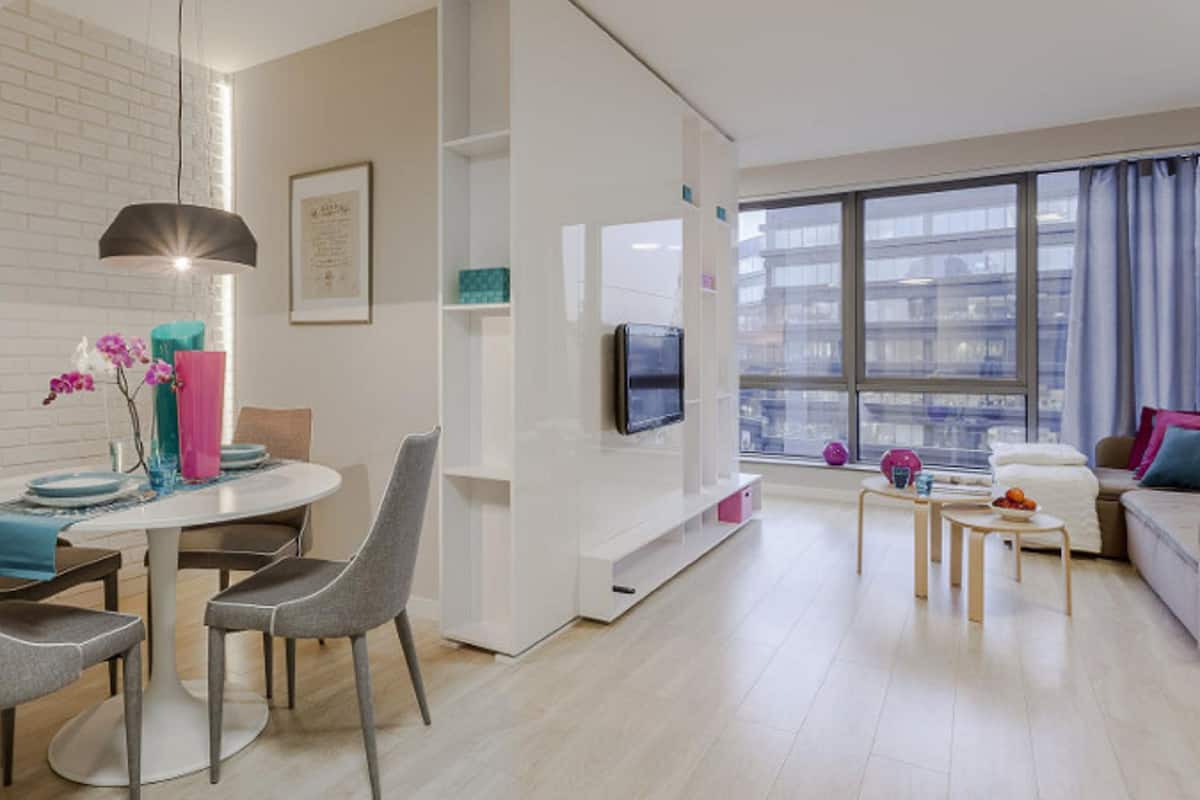 APARTAMENT TYPU STUDIO - KRAWIECKA | Spiseområde på rommet