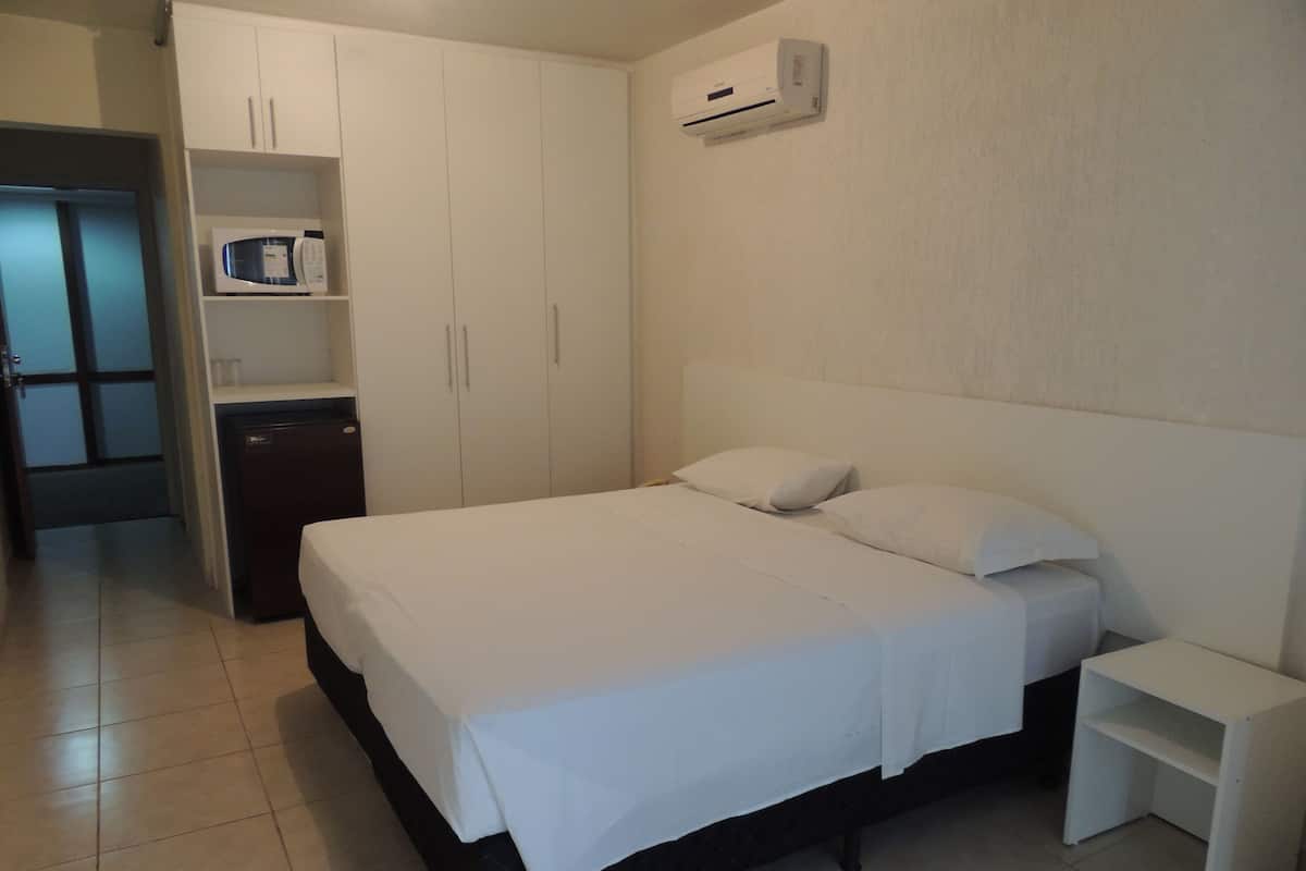 Standard Double Room | Minibar, blackout drapes, bed sheets
