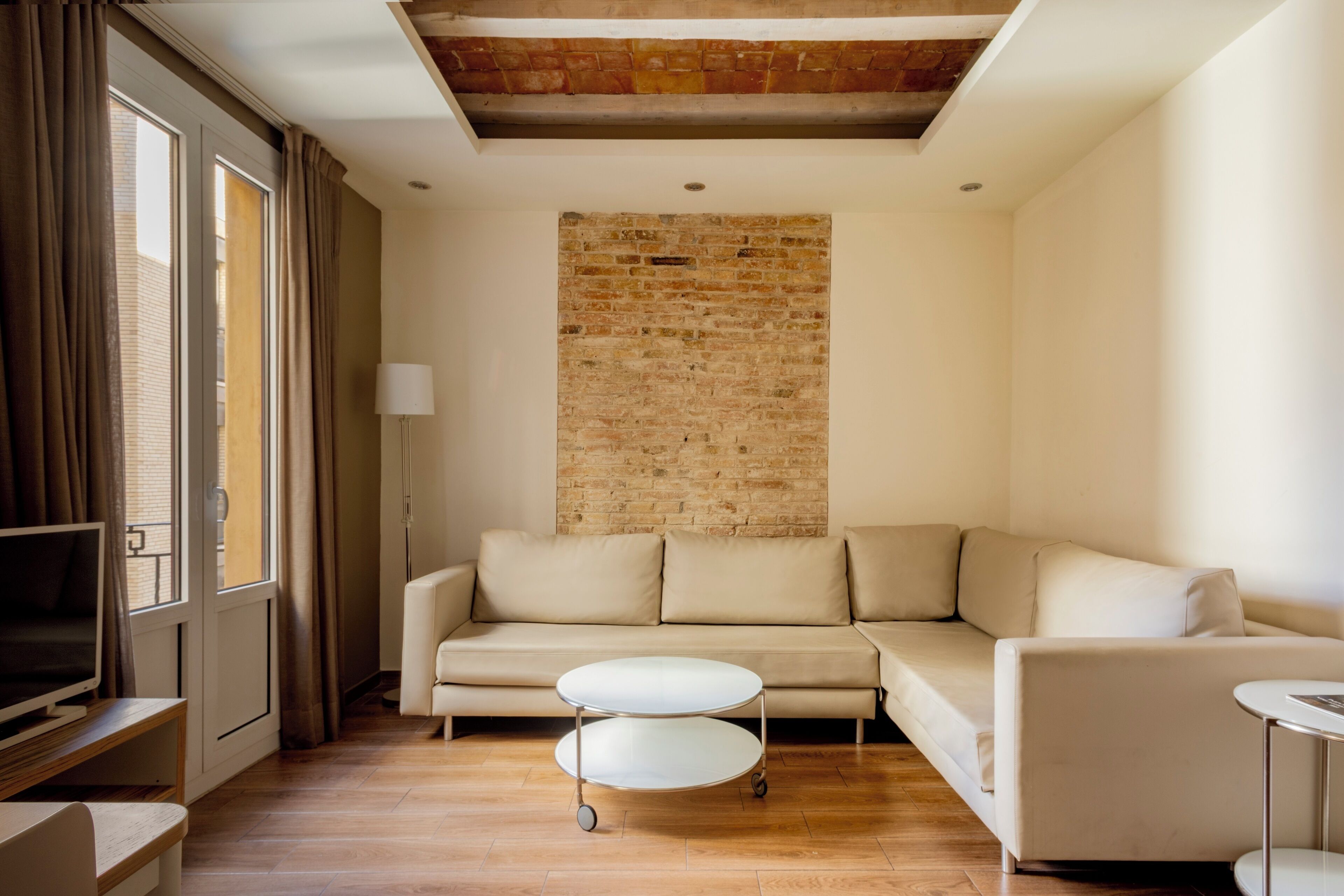 Appartement Deluxe, 2 chambres | Coin séjour | TV connectée de 32 pouces avec chaînes numériques