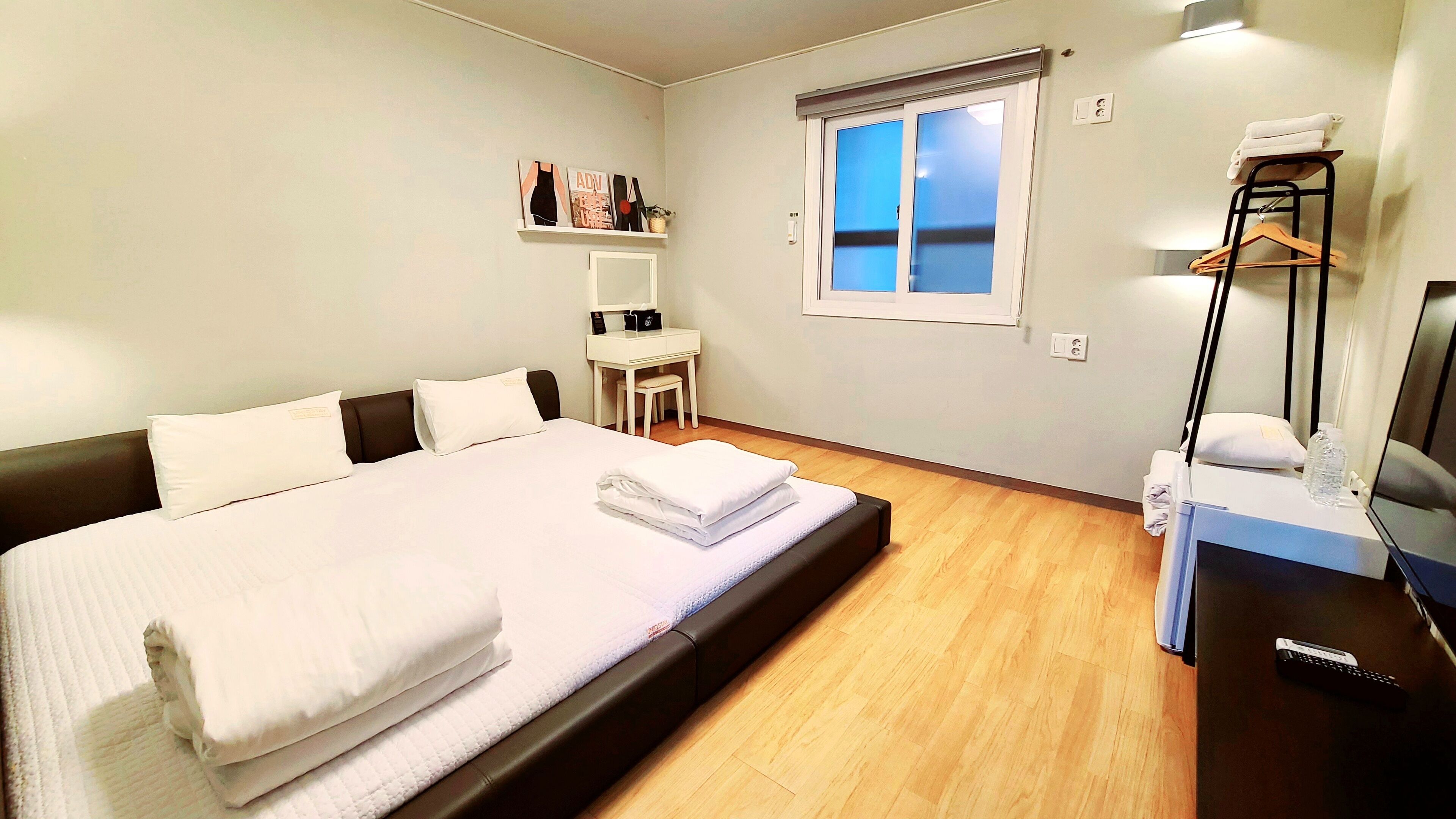 family room (limited parking space - first come first served) | premium bedding, desk, free wifi, bed sheets