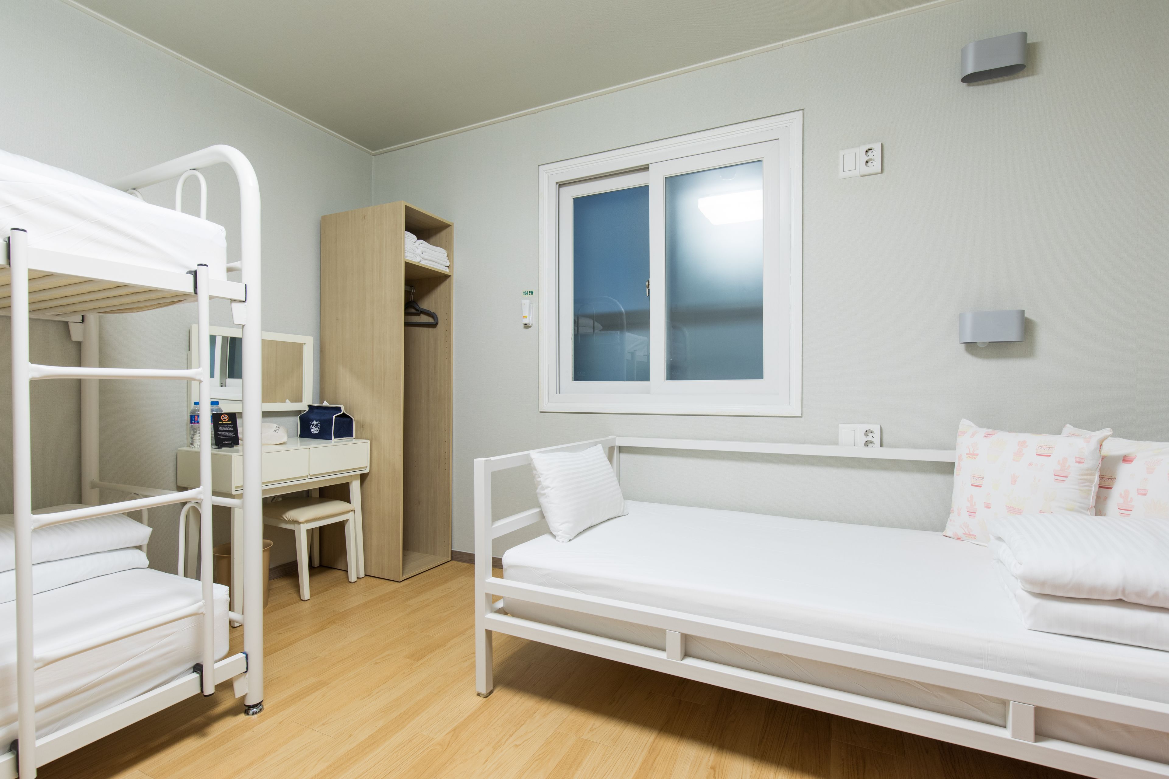 standard triple room | premium bedding, desk, free wifi, bed sheets