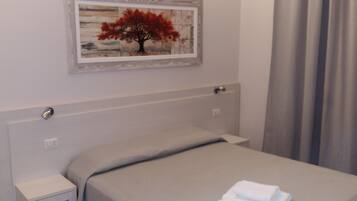 Minibar, in-room safe, desk, free WiFi