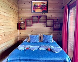 Deluxe Cabin - Pirate Cove (Drake Bay)