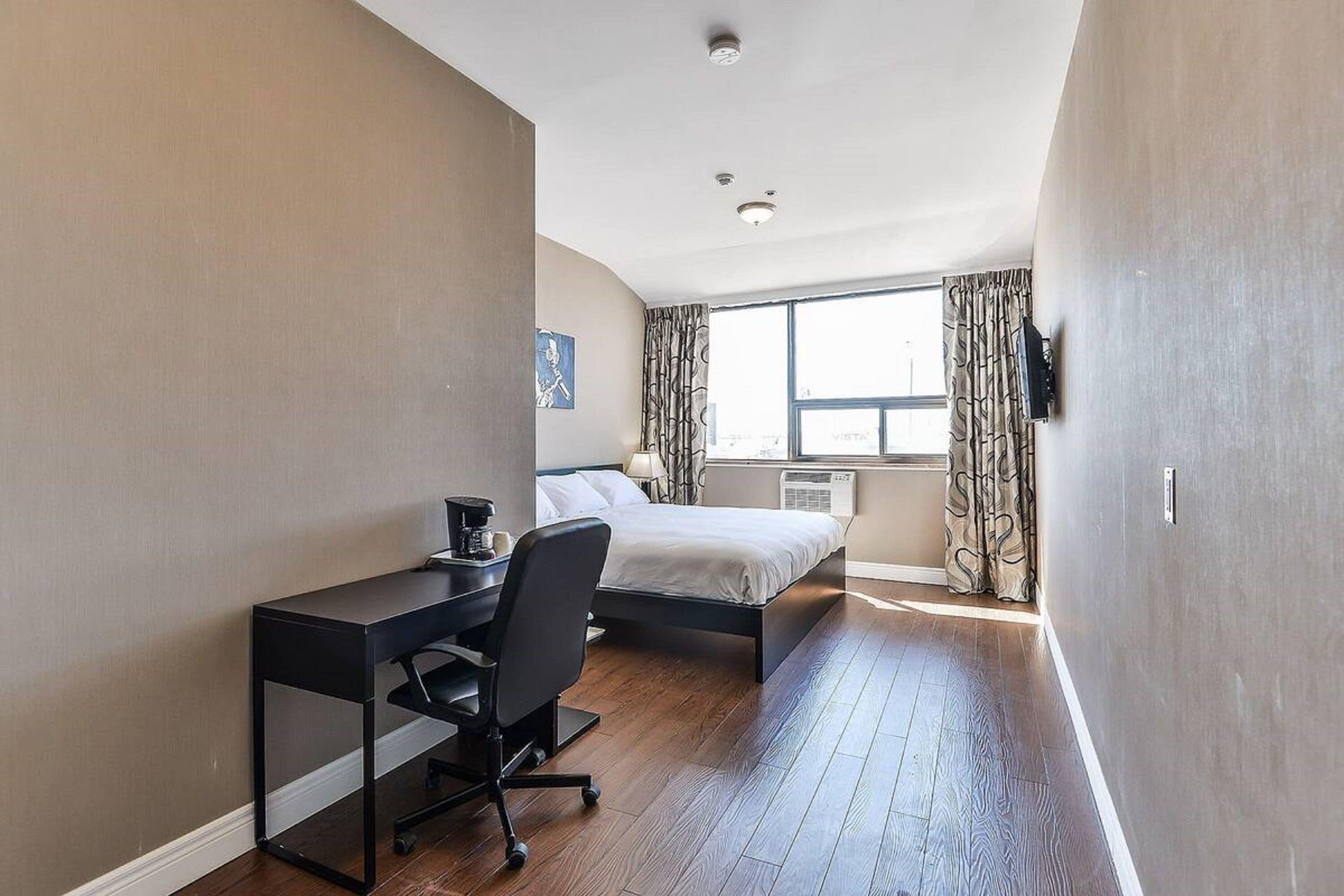 Photo - NU Hotel Toronto Airport