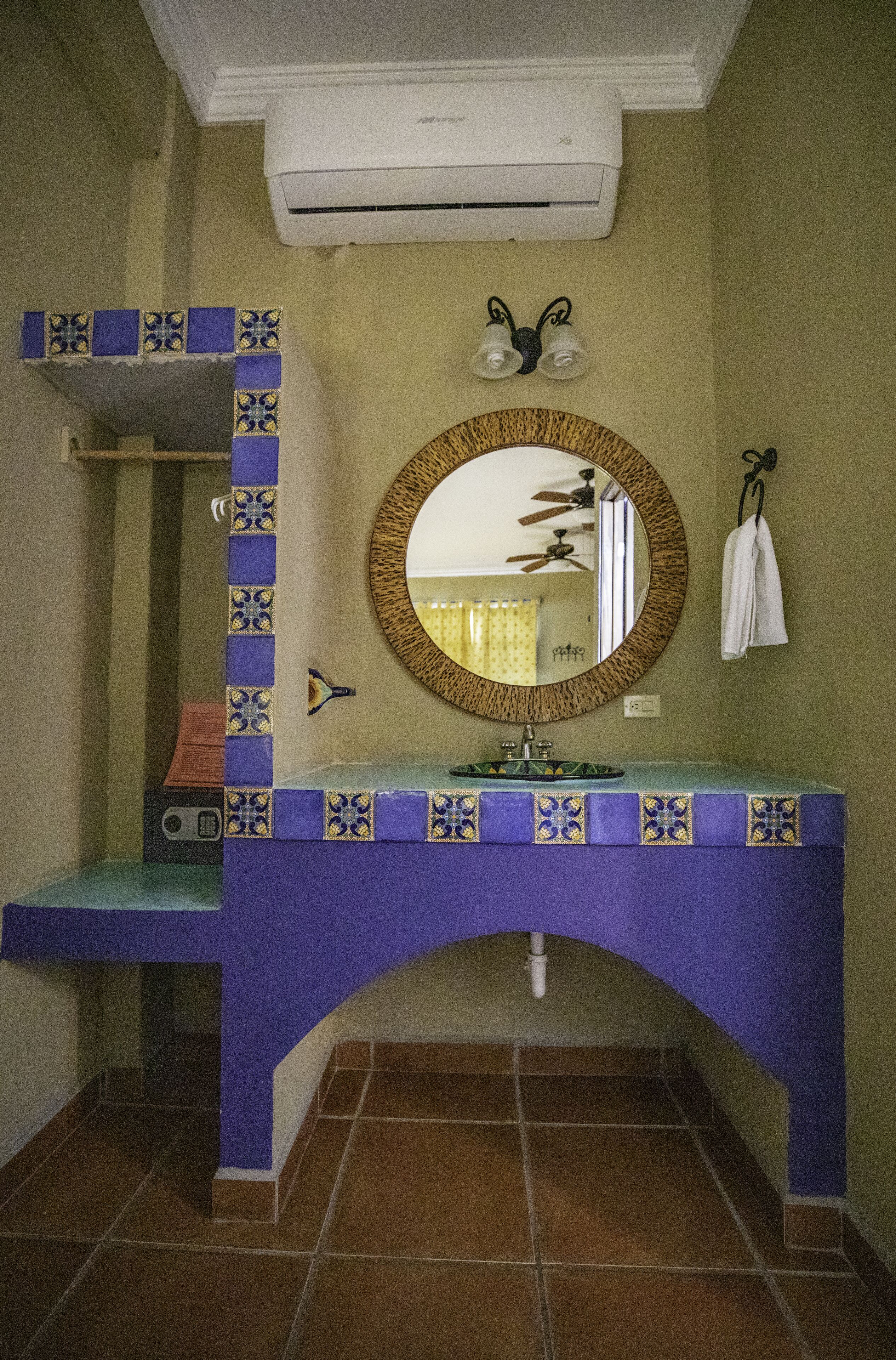 family room, 2 bedrooms | bathroom | shower, free toiletries, hair dryer, towels