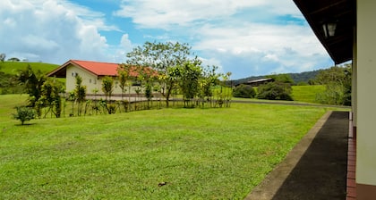 Termales del Bosque & Hot Springs