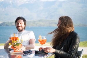 Lunch and dinner served - Lake Como Beach Hostel (Domaso)