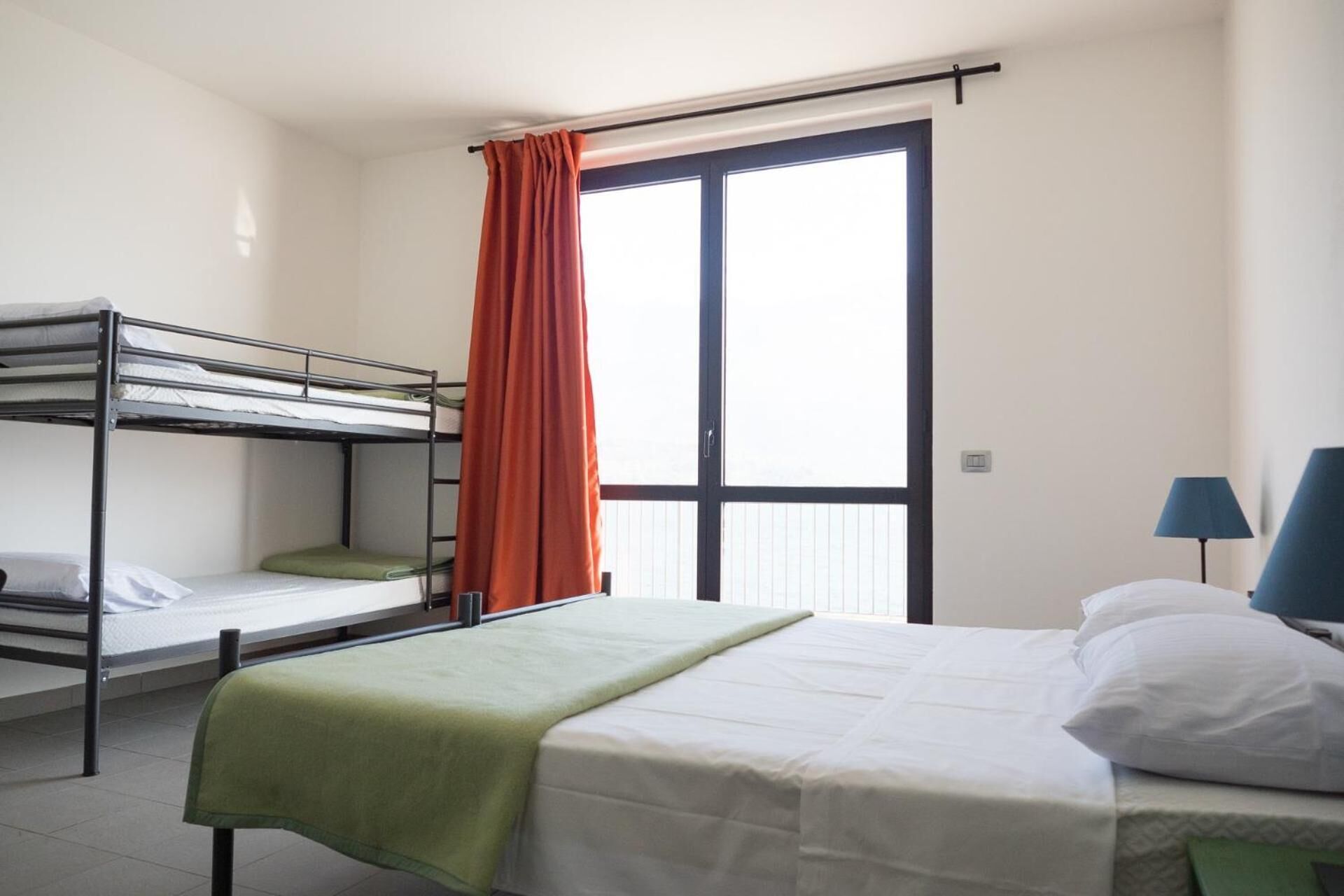 무료 WiFi, 침대 시트