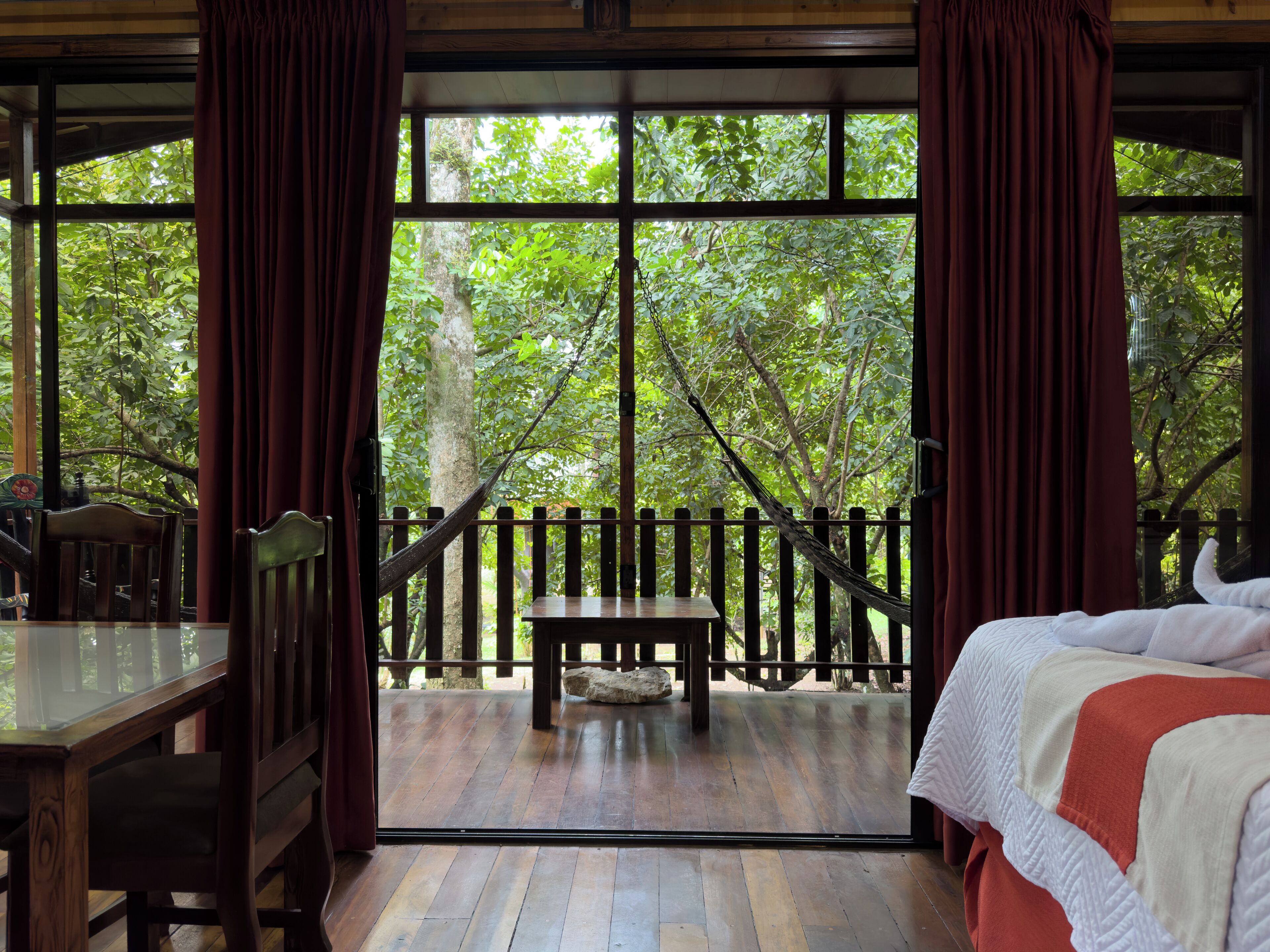 deluxe bungalow | garden view