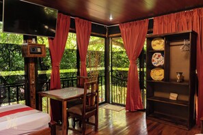 Deluxe Treehouse | Free WiFi, bed sheets, wheelchair access - Hotel Heliconias Nature Inn & Hot Springs (Peñas Blancas)