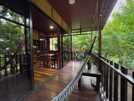 Deluxe Bungalow | Garden view