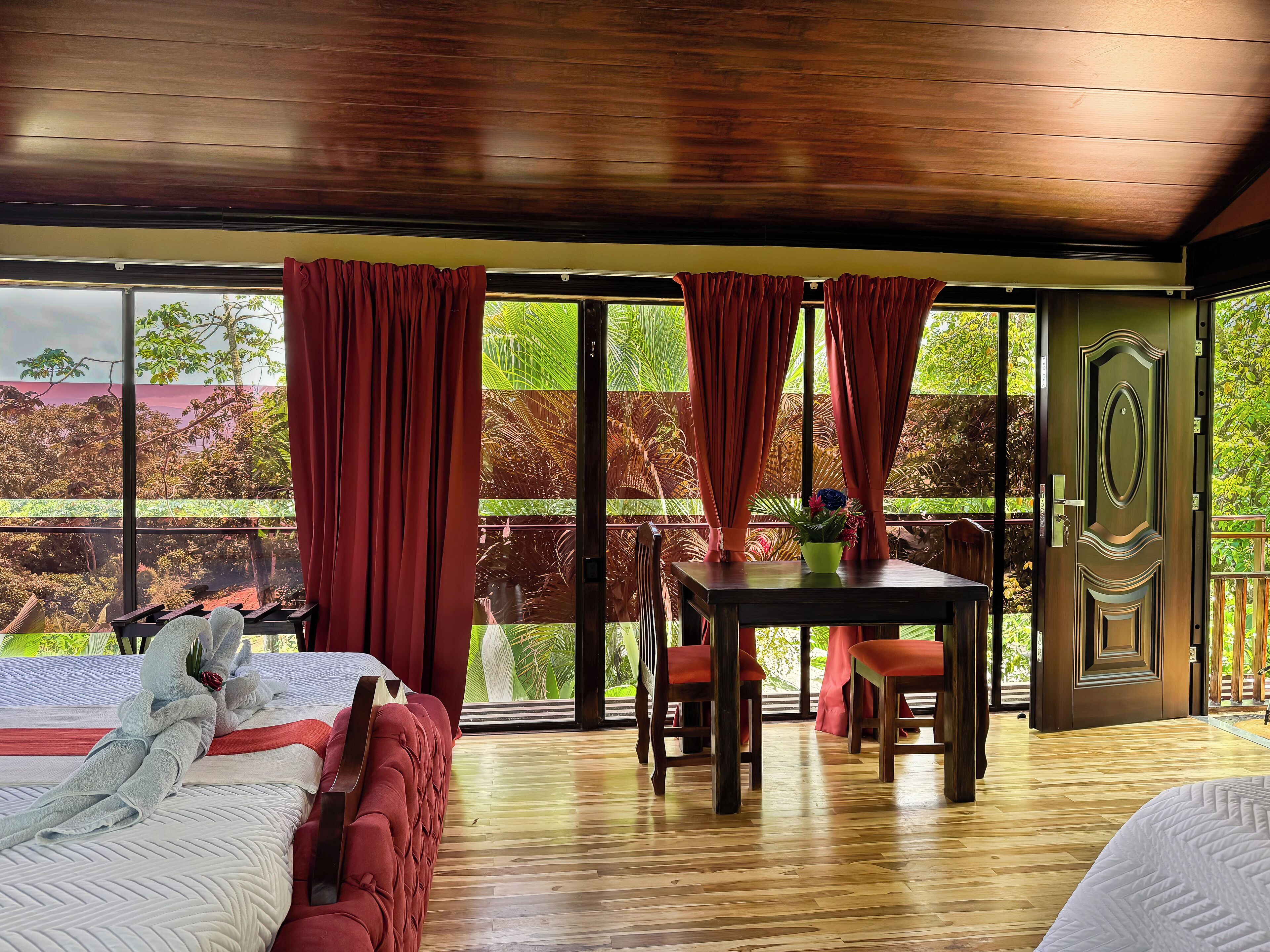 treehouse bungalow | 1 bedroom, free wifi, bed sheets, wheelchair access