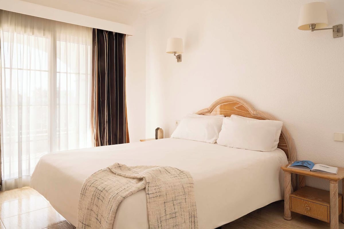 In-room safe, desk, iron/ironing board, free cots/infant beds