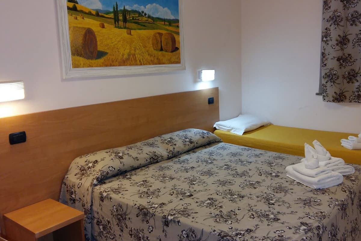 Tripla Basic | Una cassaforte in camera, una scrivania, Wi-Fi gratuito