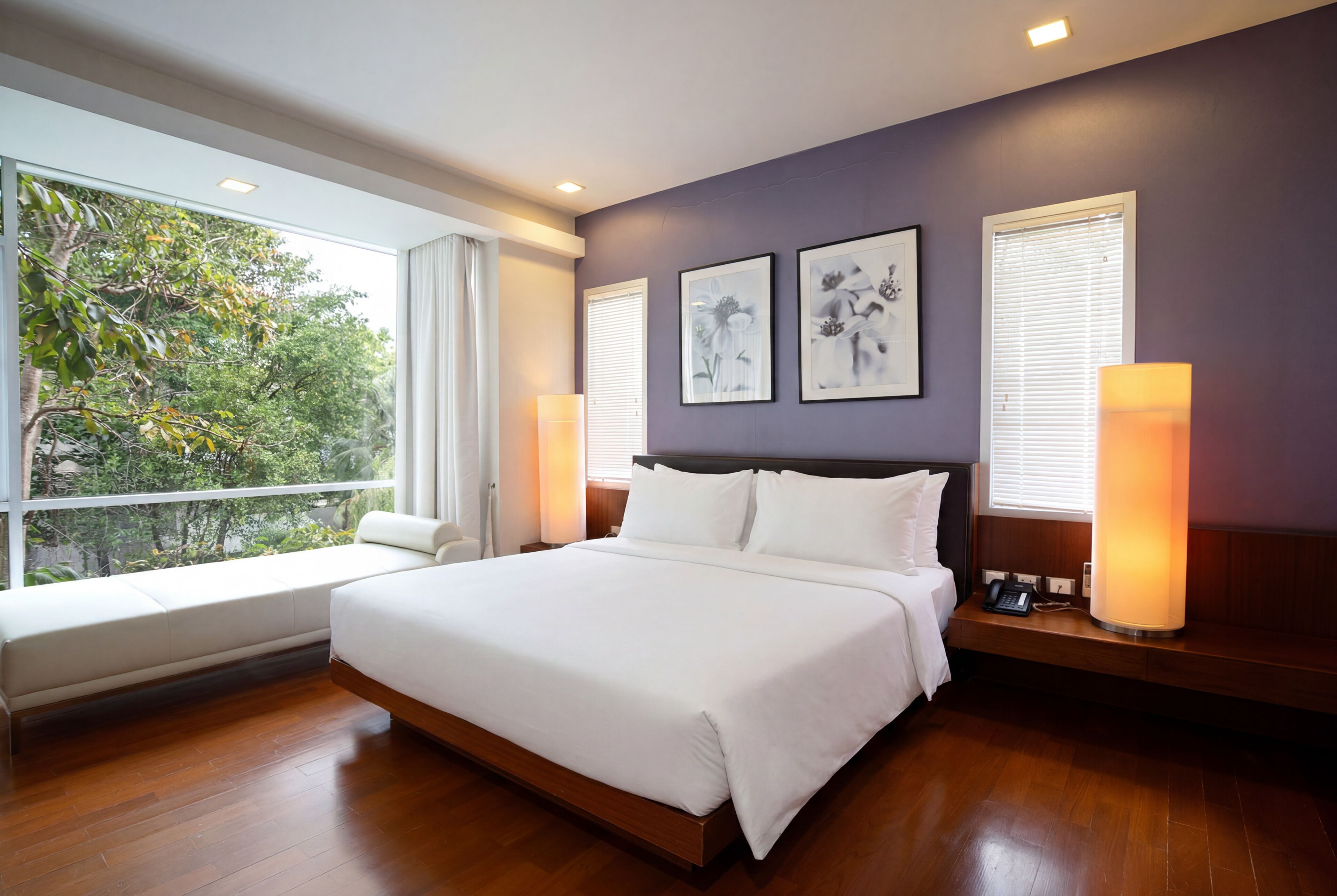 Superior 2 Bedroom Suite (Double King Bed) | Minibar, in-room safe, desk, laptop workspace