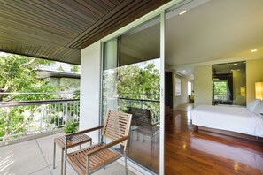 Executive Room, 1 King Bed, Non Smoking | View from room
