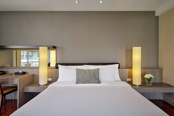 Executive Room, 1 King Bed, Non Smoking