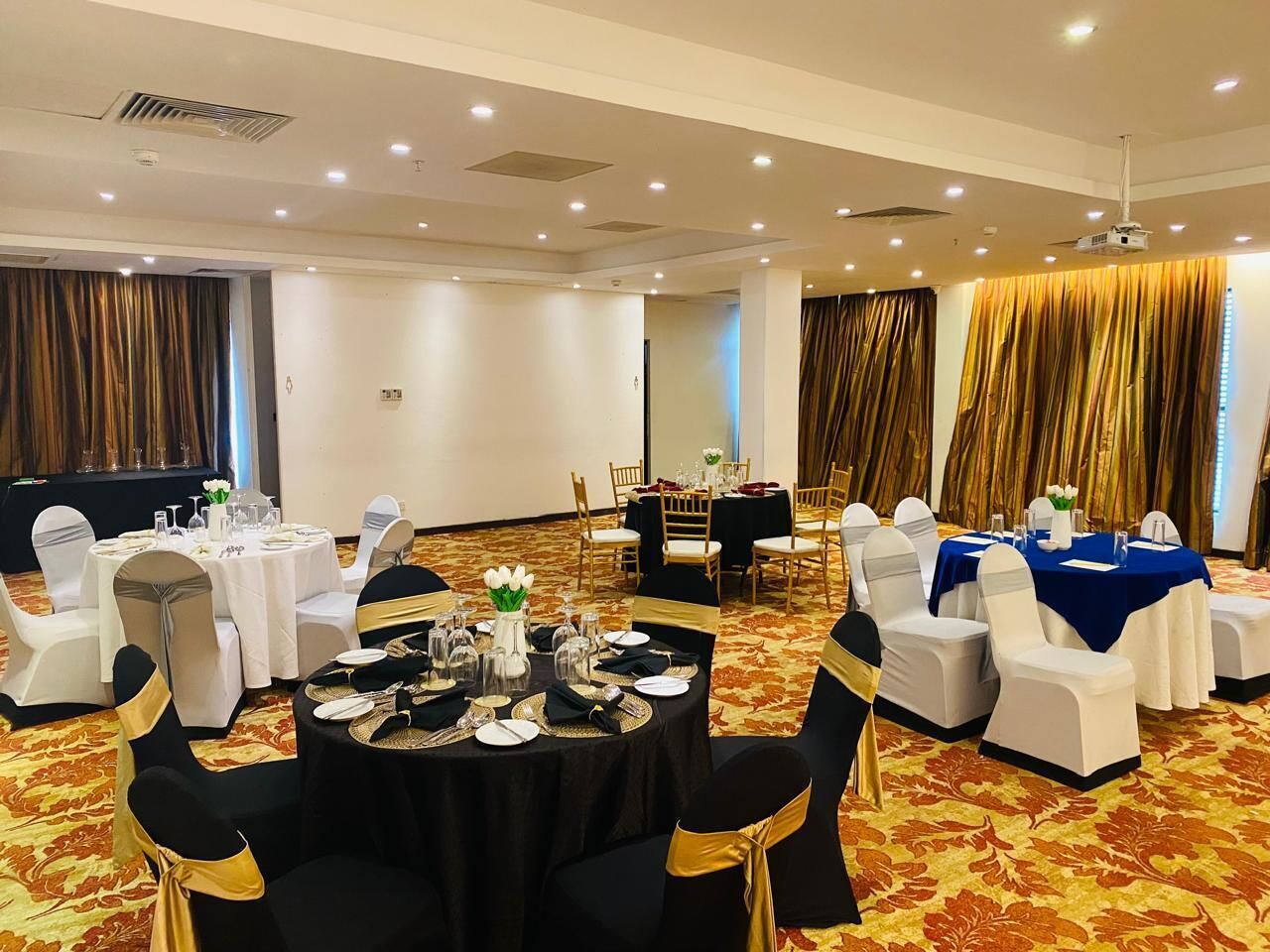 Photo - Best Western Elyon Colombo