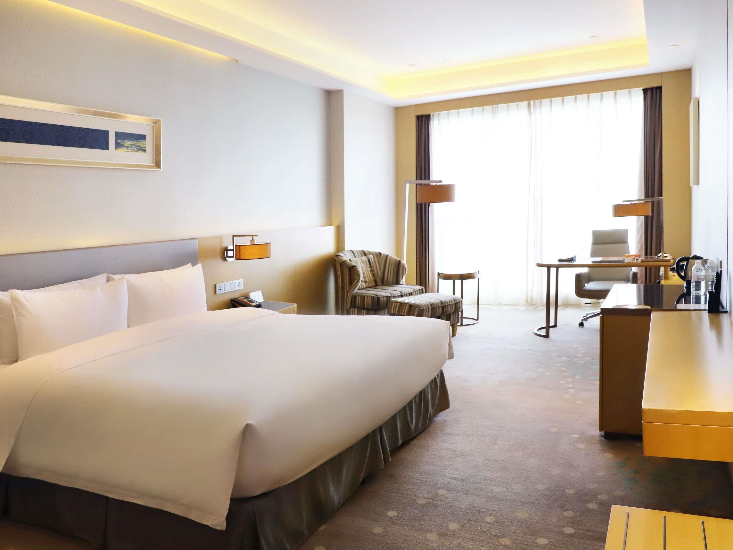 Premium bedding, minibar, in-room safe, blackout curtains