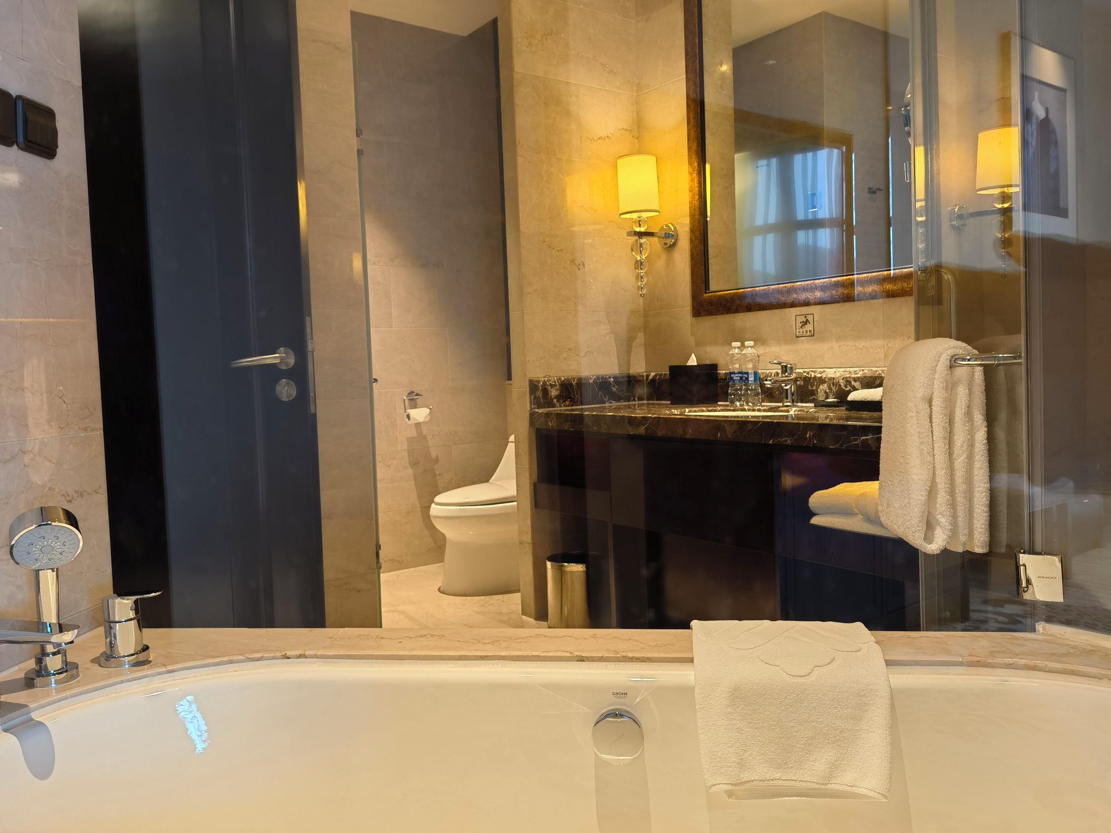 deluxe merge bed | down duvets, in-room safe, desk, blackout curtains