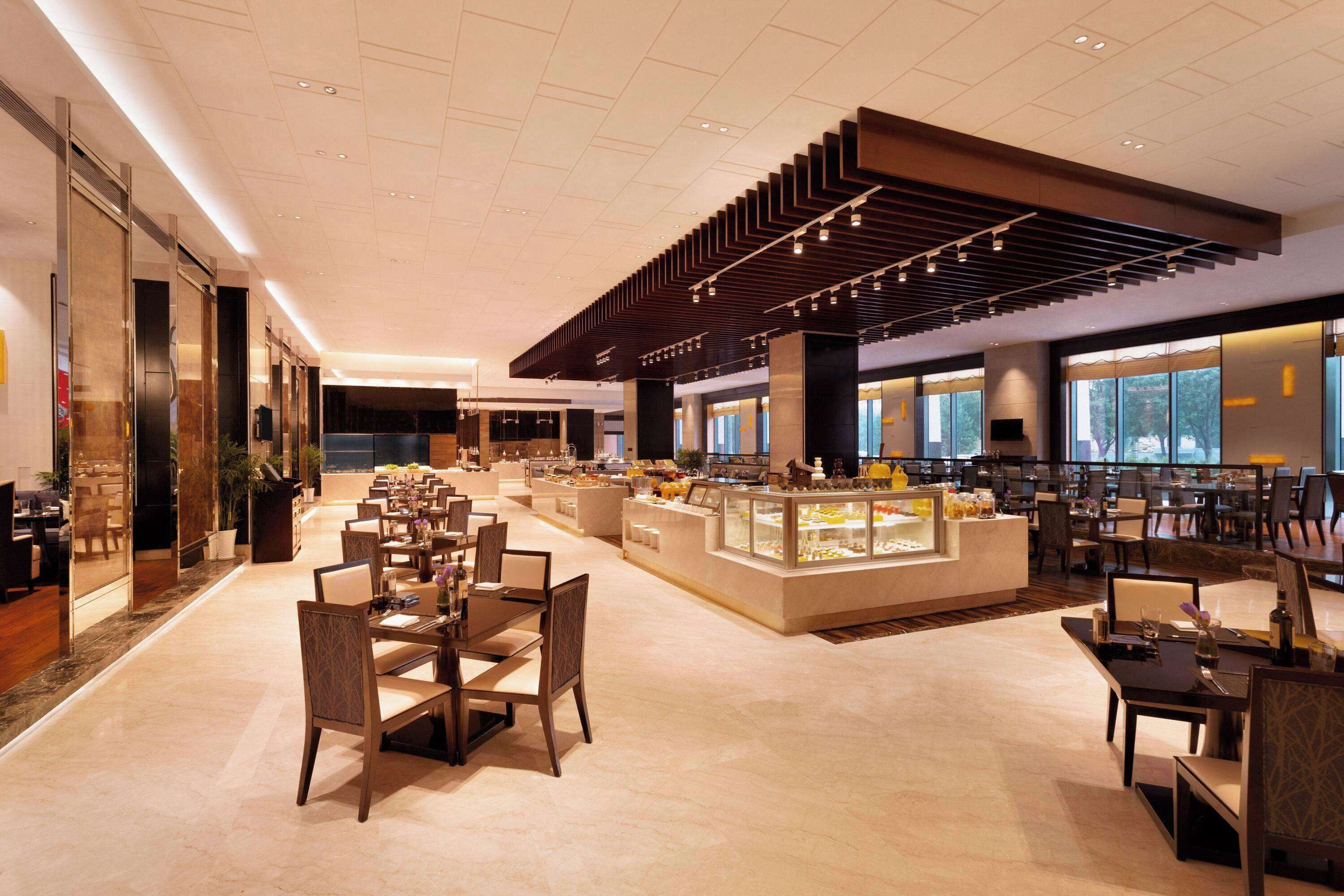 2 restaurants, lunch, dinner served; Chinese cuisine