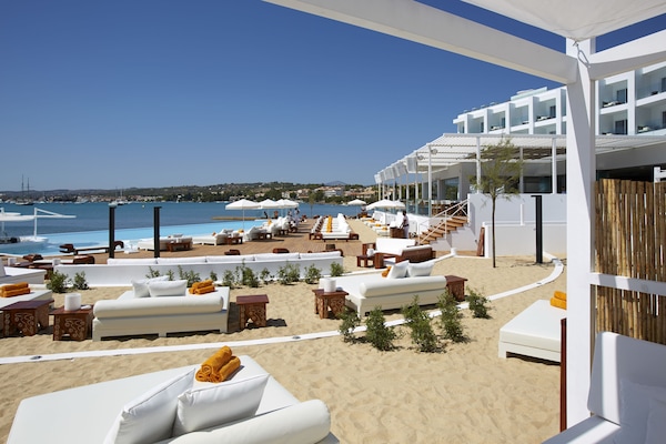 Sun deck