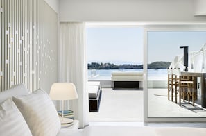 Svit - havsutsikt (Luux, Shared Plunge Pool) | Utsikt från rummet