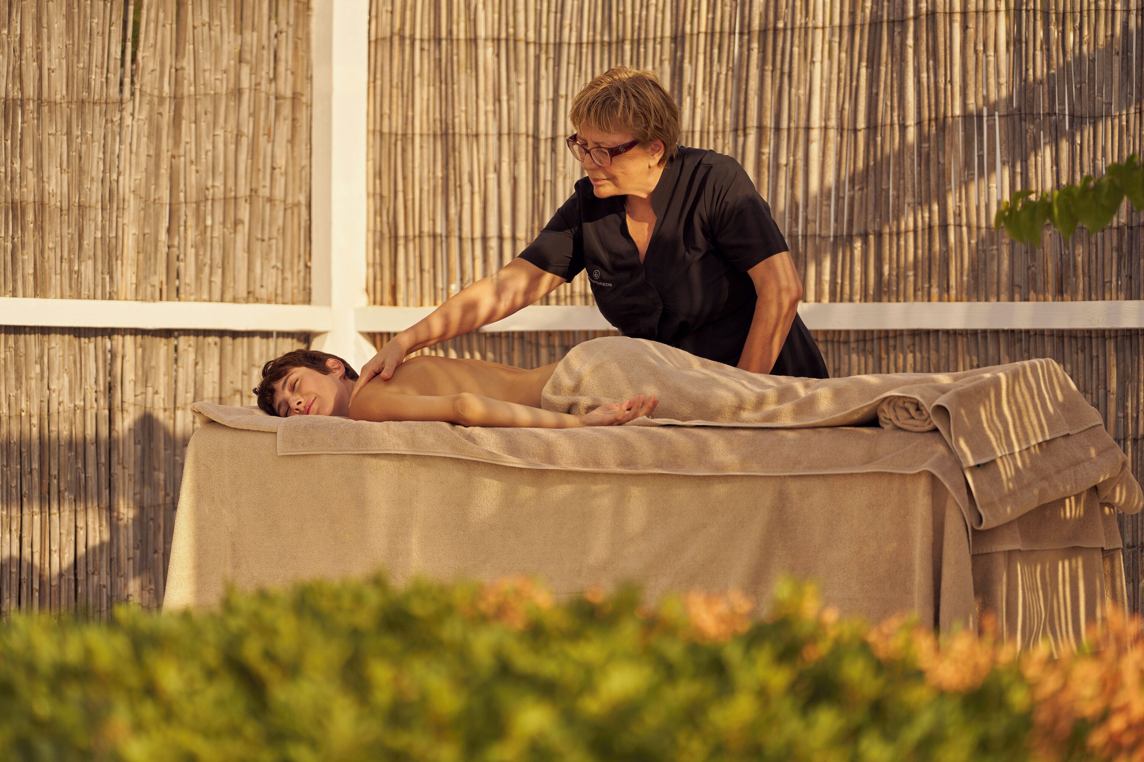 couples treatment room(s), body treatments, aromatherapy