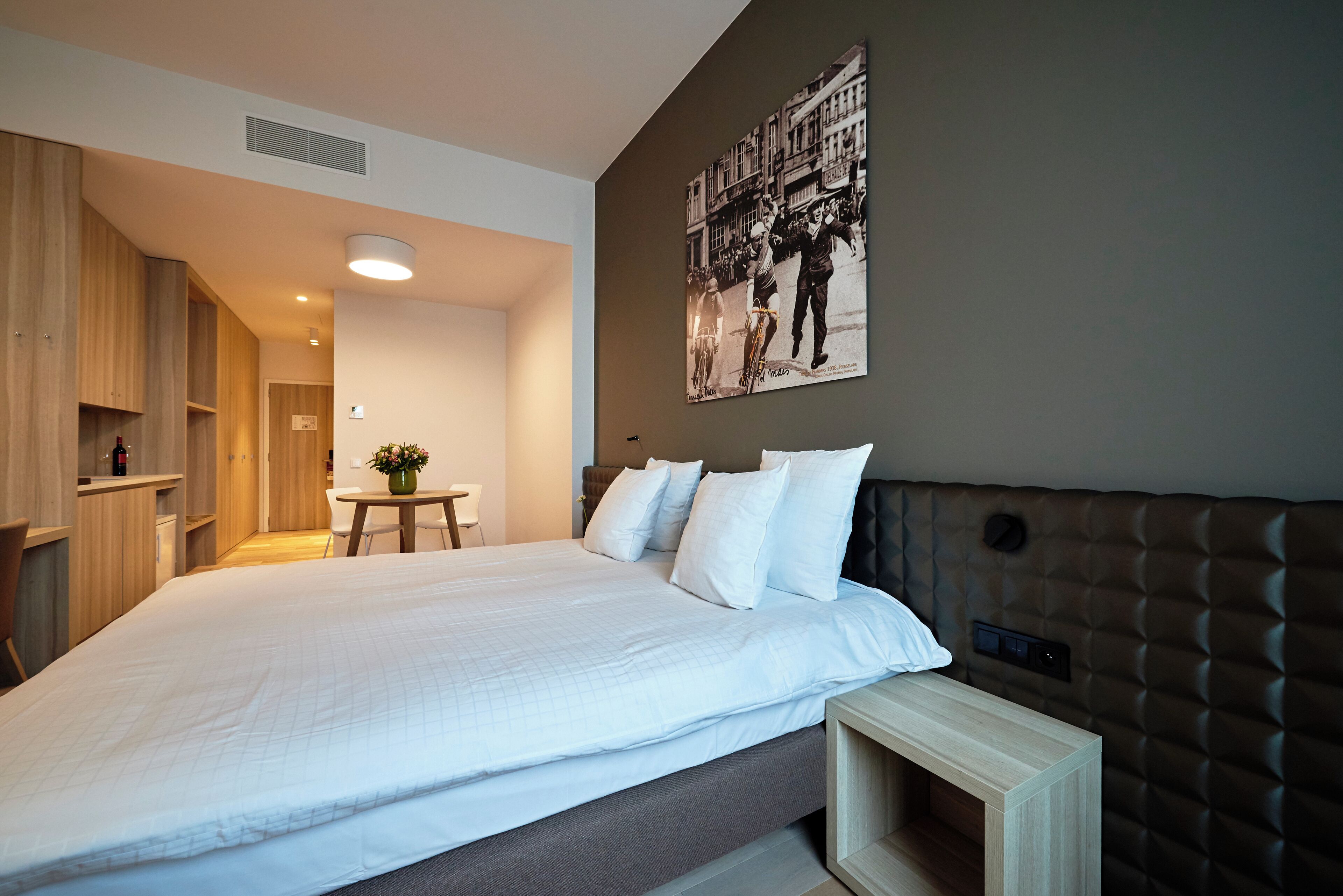 hypo-allergenic bedding, minibar, in-room safe, desk