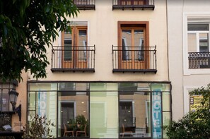 Fachada de la propiedad