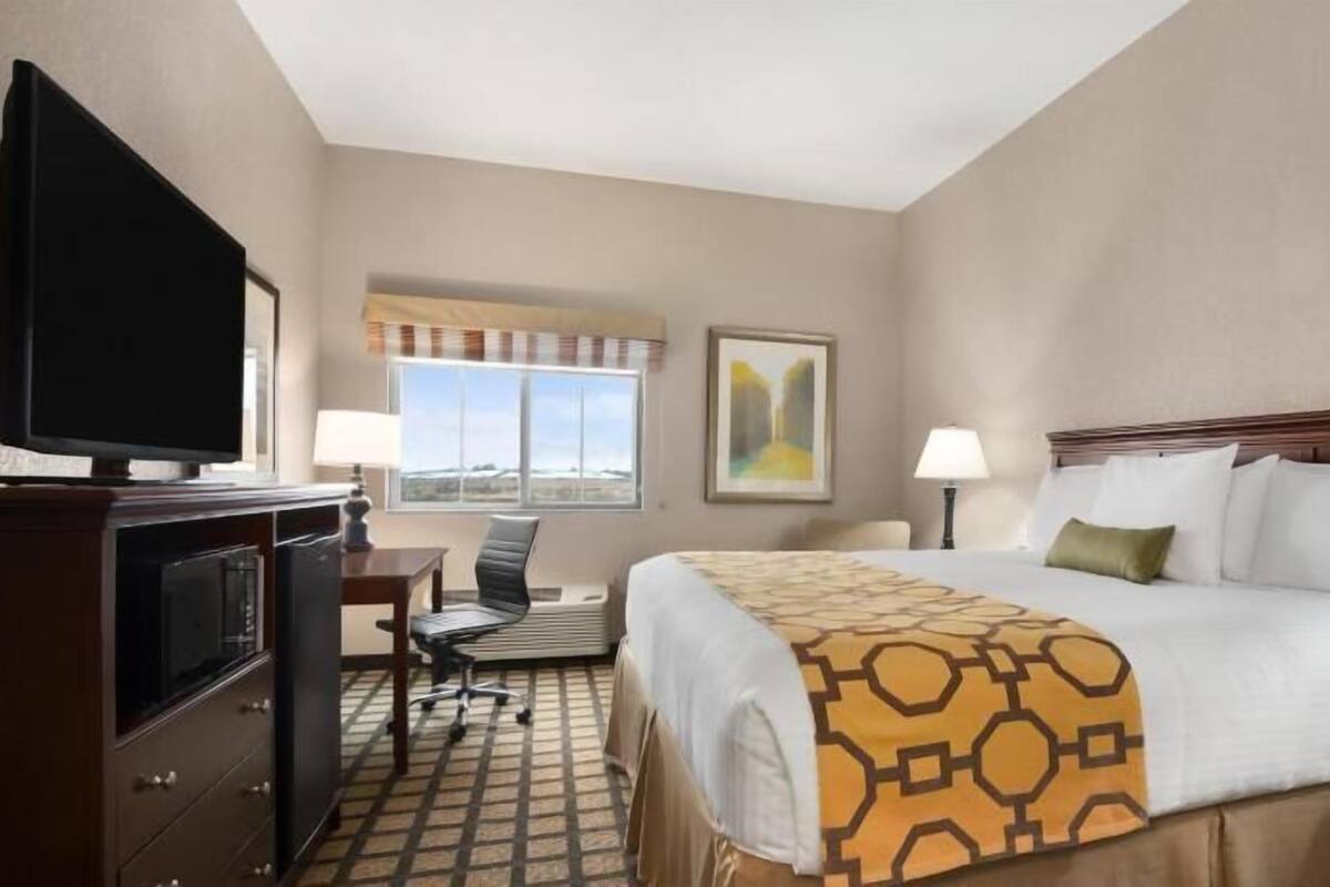 Pillowtop beds, desk, laptop workspace, iron/ironing board