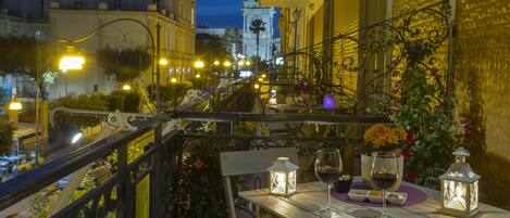 Chambre Quadruple | Vue sur la ville