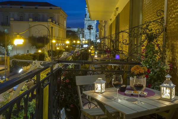 Tripla Superior con balcone | Vista città